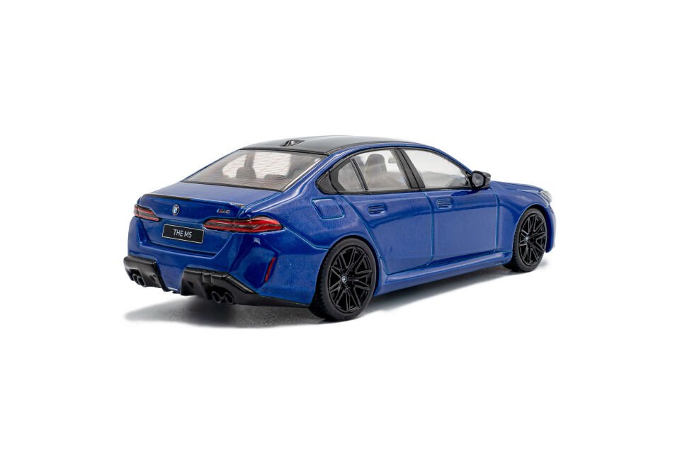 SOLIDO BMW M5 SEDAN 2024 MARINA BAY BLUE 1:43