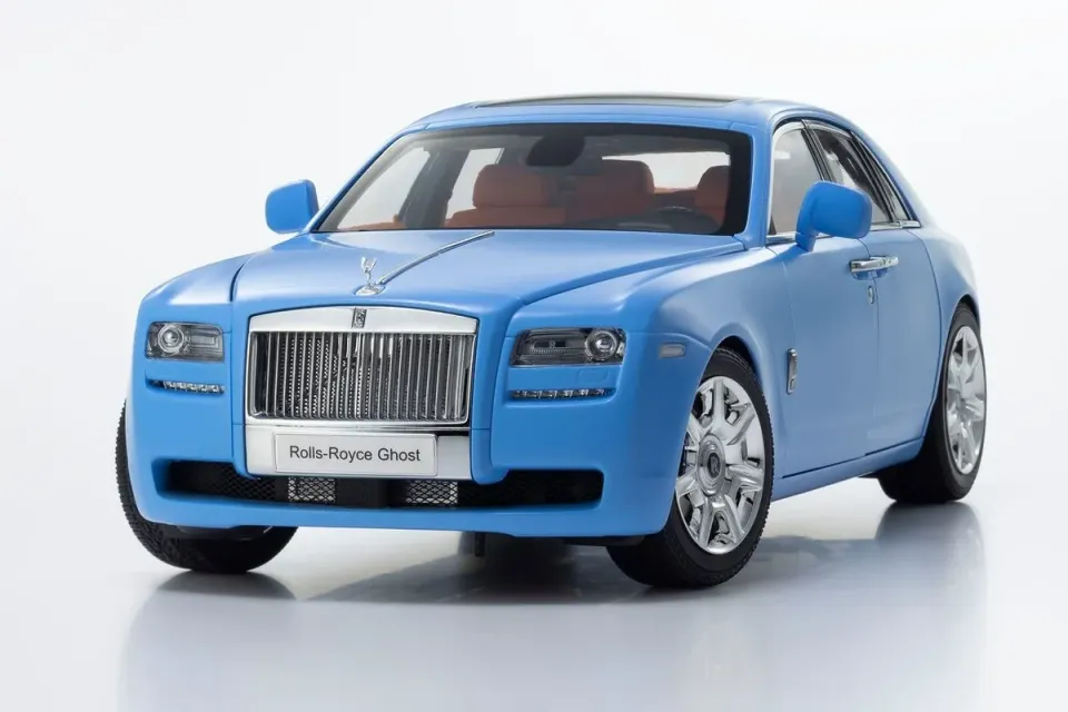 KYOSHO ROLLS ROYCE GHOST LIGTH BLUE 1:18 (MH026CG)