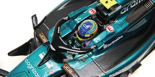MINICHAMPS ASTON MARTIN ARAMCO COGNIZANT F1 TEAM AMR23 1:18
