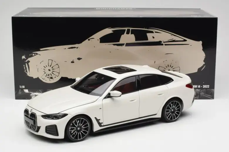 MINICHAMPS BMW İ4 M50 2022 1:18 (97101838)