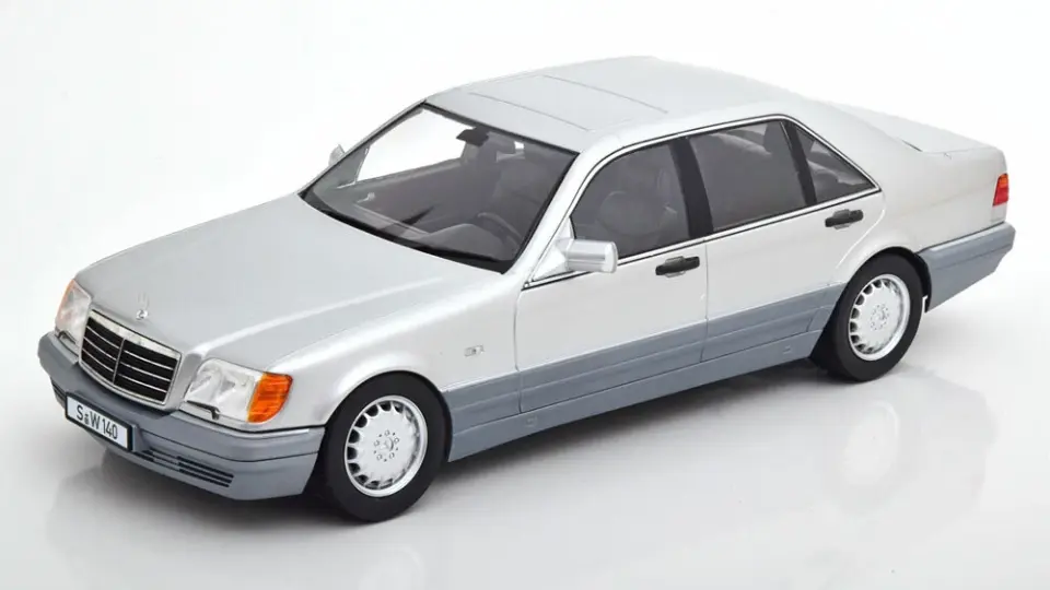 ISCALE MERCEDES-BENZ 500 S (W140) 1:18 (18000000046)