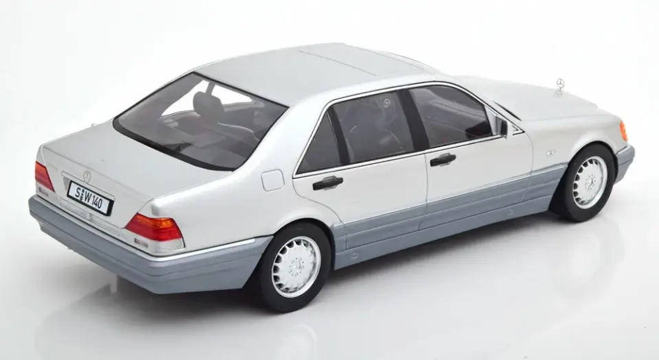 ISCALE MERCEDES-BENZ 500 S (W140) 1:18 (18000000046)