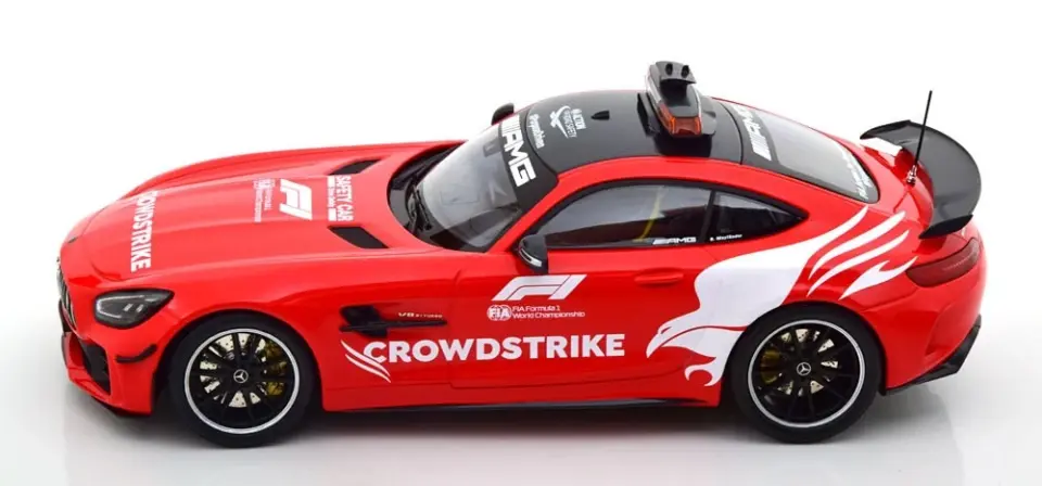 MINICHAMPS MERCEDES-AMG GTR SAFETY CAR FORMULA 1 1:18
